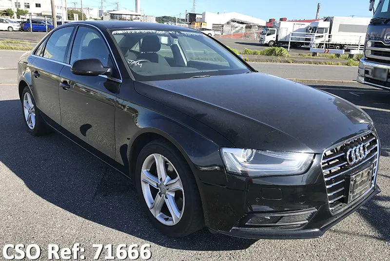 Audi / A4  2015